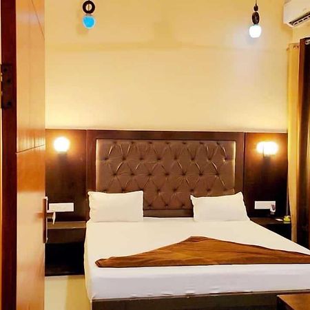 Hotel O The Miraj Sonipat Exterior foto