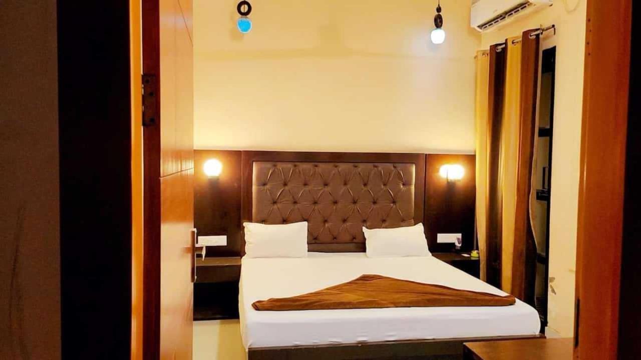 Hotel O The Miraj Sonipat Exterior foto